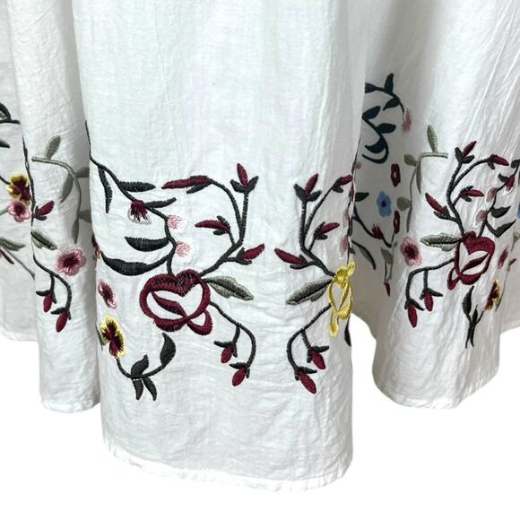 Floral Embroidered A-line Dress Flutter Sleeves White Multi Women’s Size Medium - Picture 10 of 13